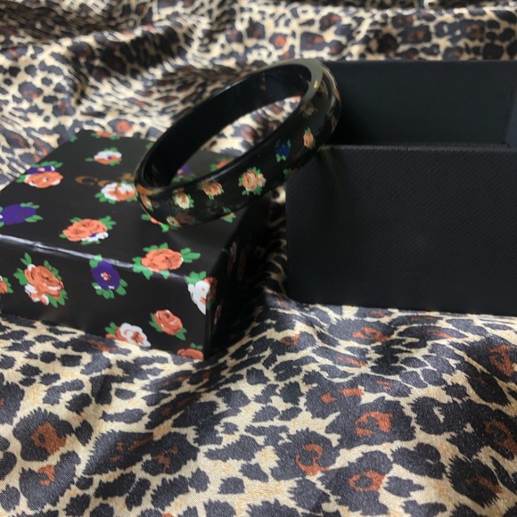 Coach Floral Bracelet - Picture 4 of 13